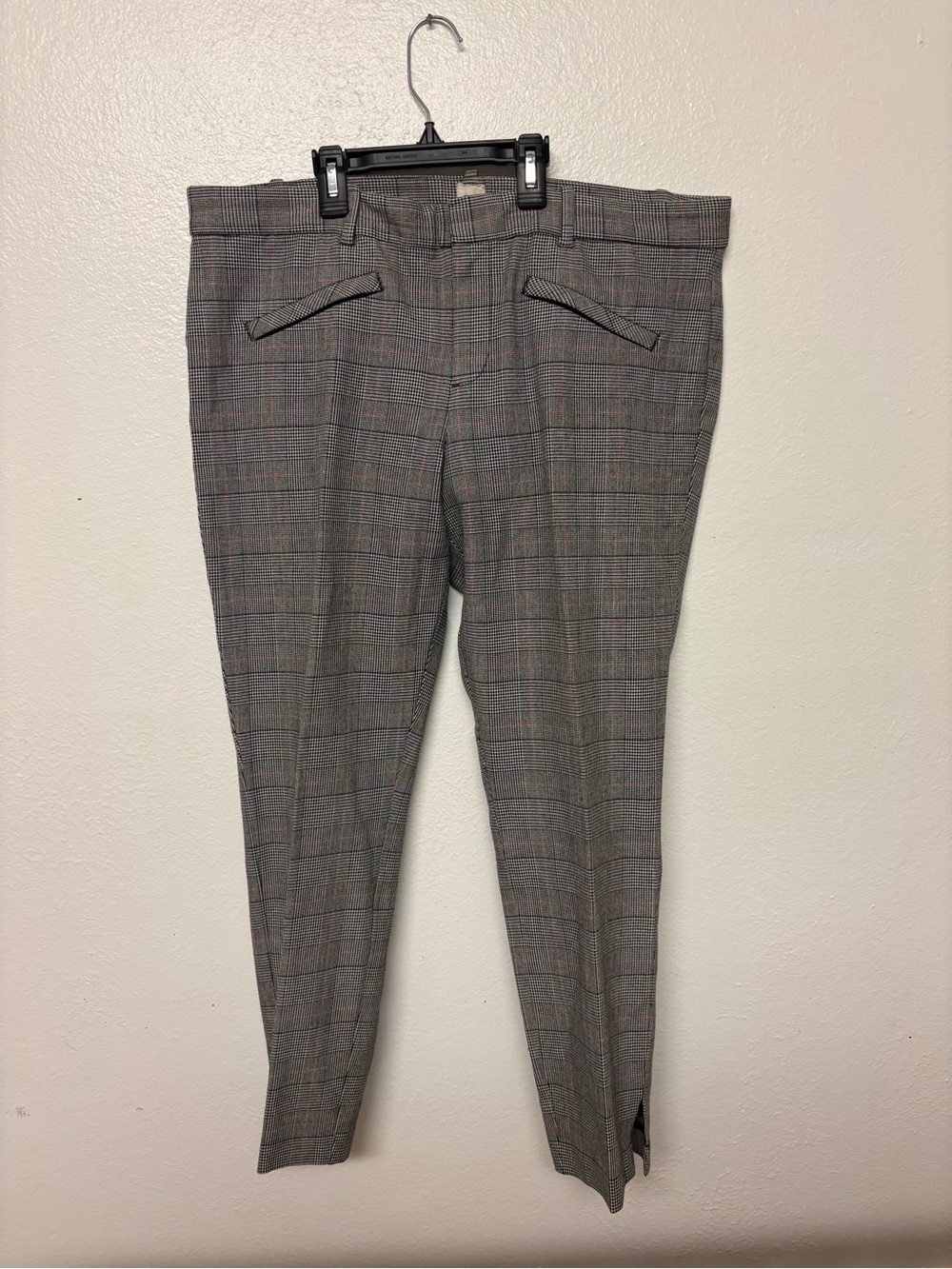 GAP Women’s Signature Skinny Ankle Pants Size 16 Plaid Gray Black Red Career